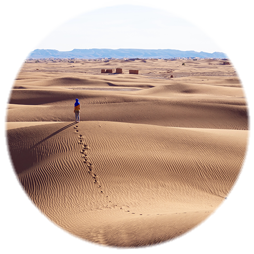 marcher dans le désert